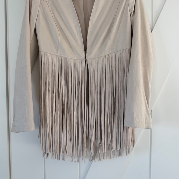 Faith & Zoe Cropped Fringe Faux Suede Western Jacket - Picture 5 of 8